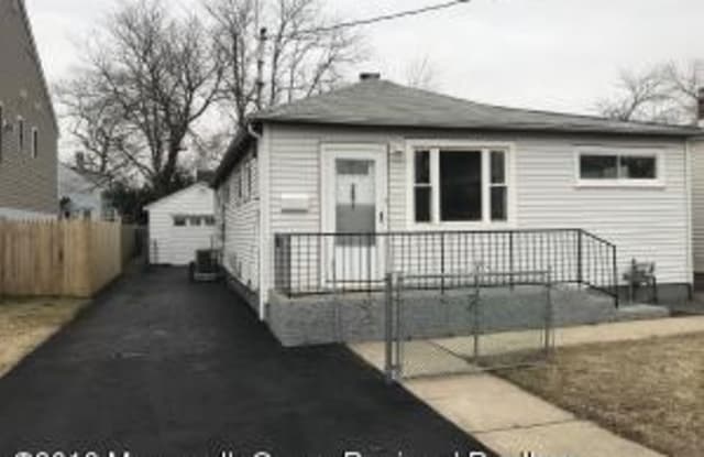 261 Seeley Avenue - 261 Seeley Avenue, Keansburg, NJ 07734