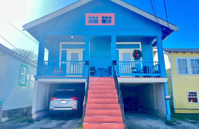 3030 Toulouse Street