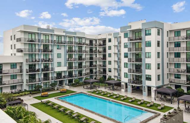 Photo of Twenty2 West