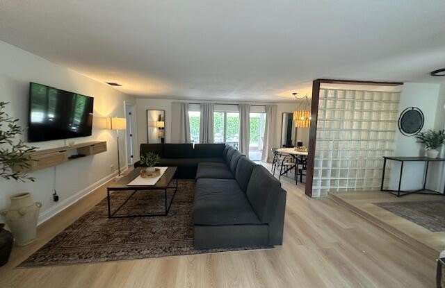 10881 Magnolia Street