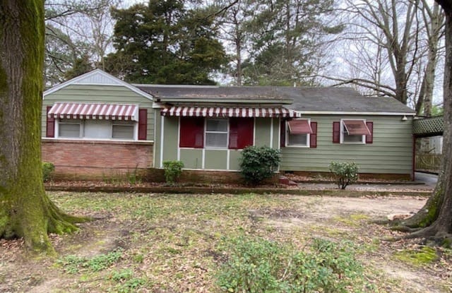 2643 Pinebrook Dr - 2643 Pinebrook Road, Jackson, MS 39212