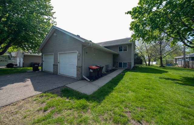 1936 Eddy St., Unit E