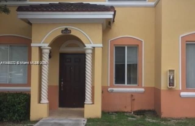 2626 SE 14th Ave - 2626 Southeast 14th Avenue, Homestead, FL 33035