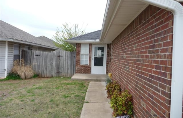 2413 N Truitt Street - 2413 Truitt, Moore, OK 73160