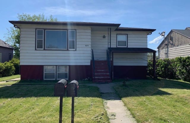 823 Haines Ave - 823 Haines Avenue, Rapid City, SD 57701