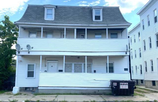 43 Oak St