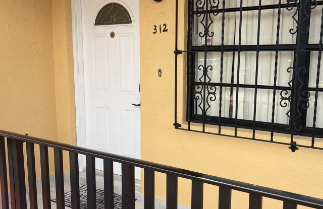 Photo of 2221 West 52nd Street