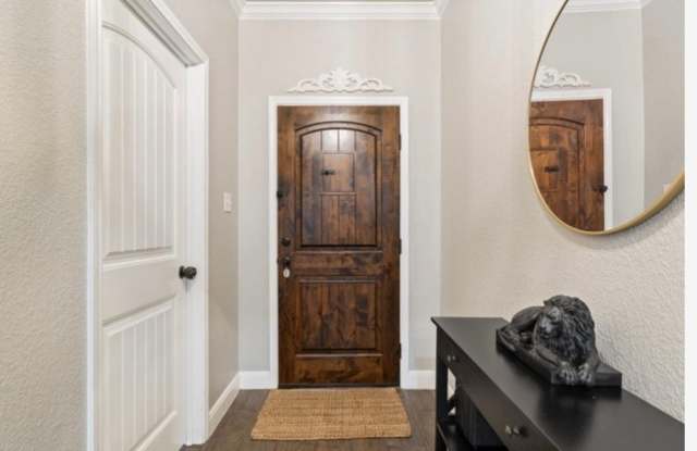 4 Bed 3 Bath Modern Home