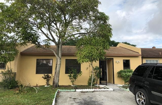 20456 NW 29th Pl - 20456 Northwest 29th Place, Miami Gardens, FL 33056