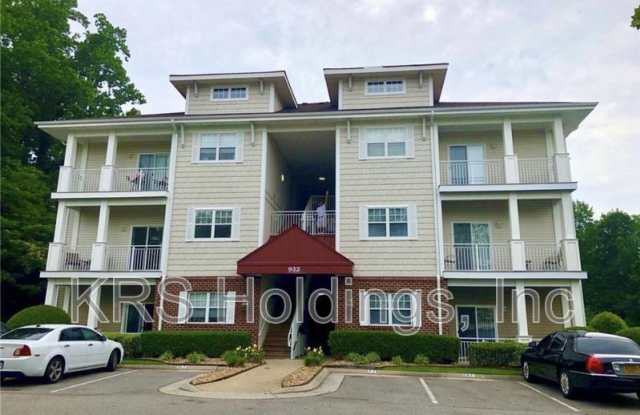 Photo of 932 southmoor dr