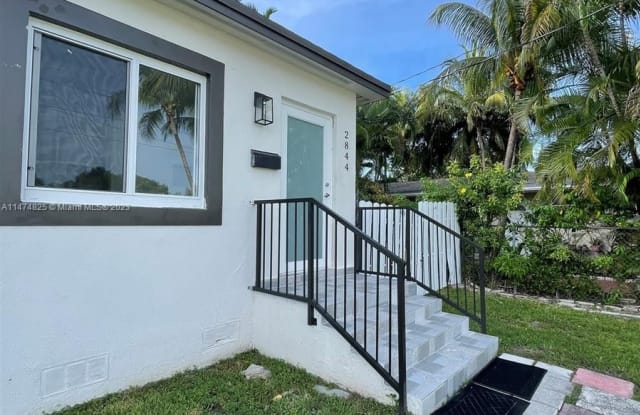 2844 SW 37th Ave - 2844 Southwest 37th Avenue, Miami, FL 33133