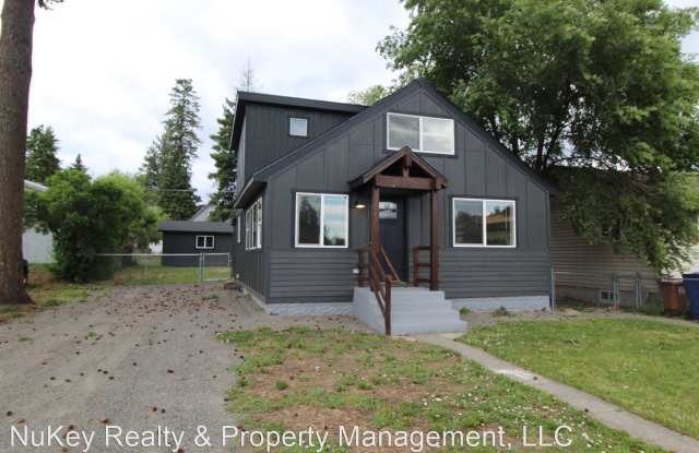 2213 E. Gordon Ave.