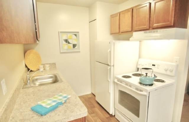 Photo of Village Oaks Apartments