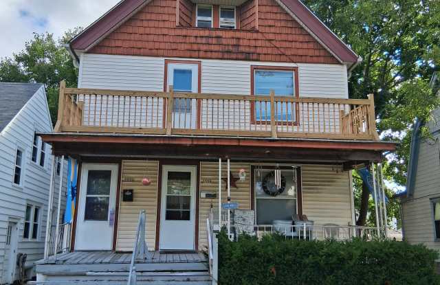 1558 S 76 St