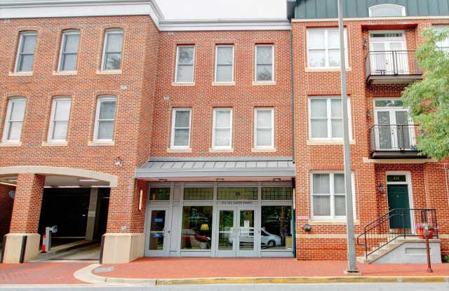 35 E ALL SAINTS Street unit: 321