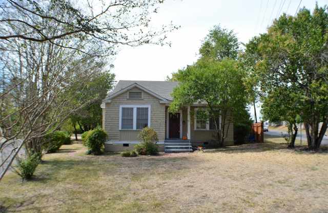 1375 Felder Ave - B
