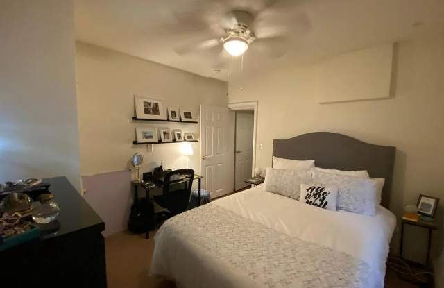 1713 CHRISTIAN STREET