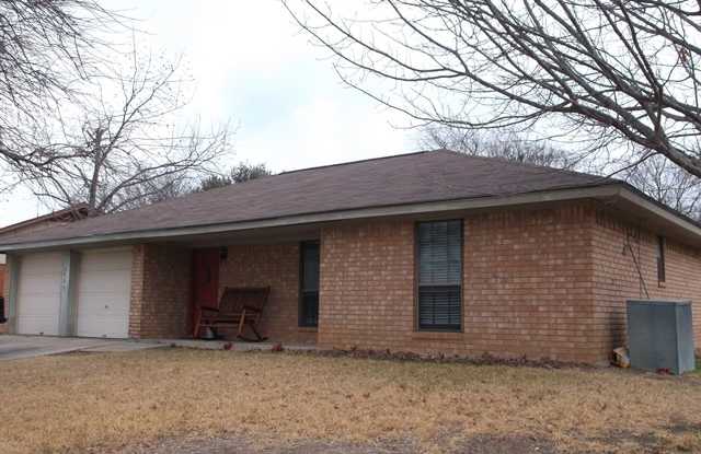 Photo of 205 East Hogan Drive