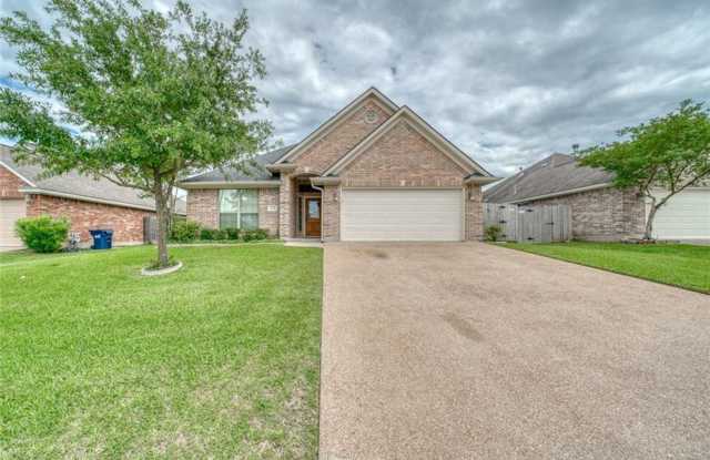 Photo of Adorable 3/2 in South College Station! August 2025 Move-in!
