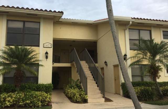 Photo of 1475 Lake Crystal Drive