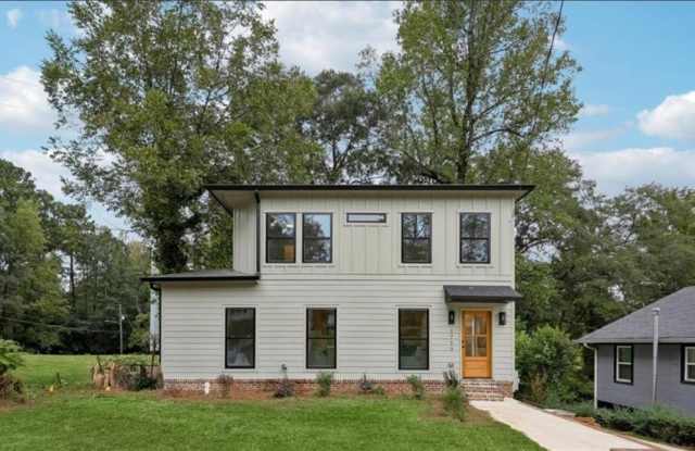 1713 North Avenue NW