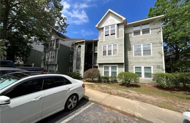 1025 Wood Creek DriveUnit 5