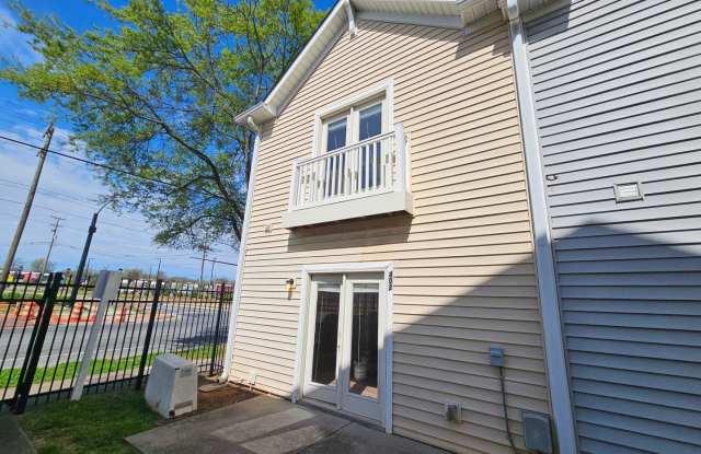 Beautiful Townhome in uptown Charlotte! Walking distance from Optimus Hall photos photos