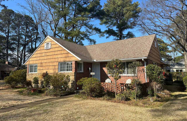 Larchmont Beauty - Close to ODU and Navy Base! - 1064 Manchester Avenue, Norfolk, VA 23508