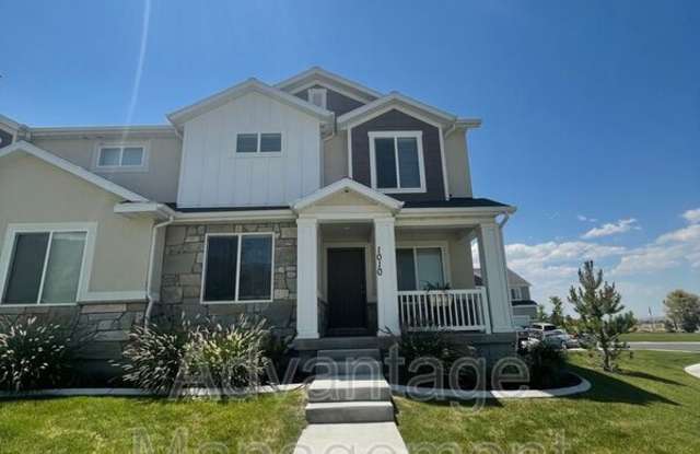 1010 North 20 East