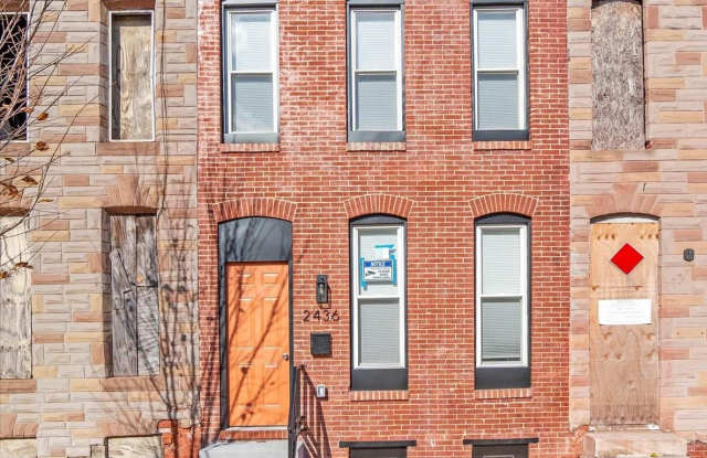 2436 E BIDDLE Street