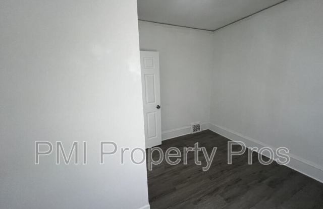 3284 North 30th Street