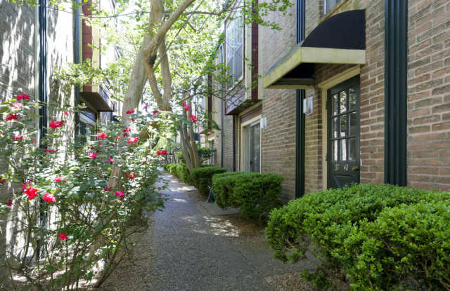 Forest Oaks Apartments