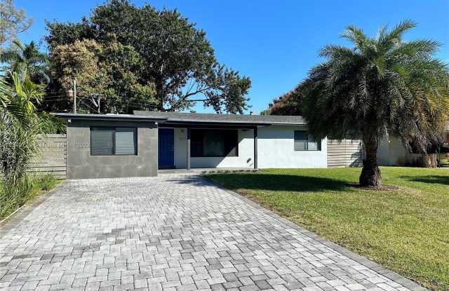 513 NW 30th St