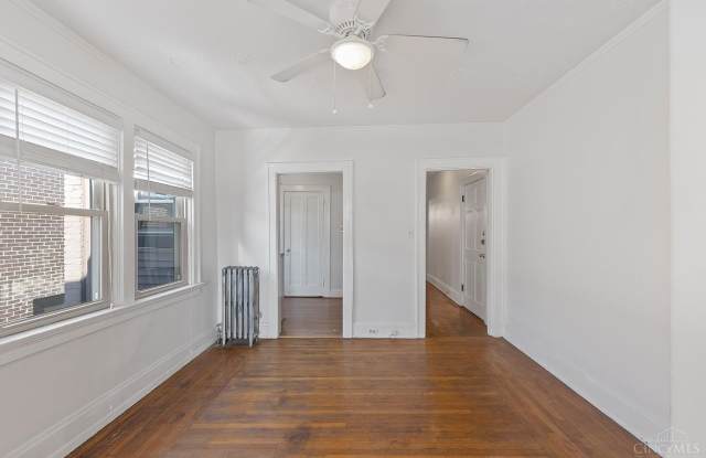 3096 Madison Road unit: 9