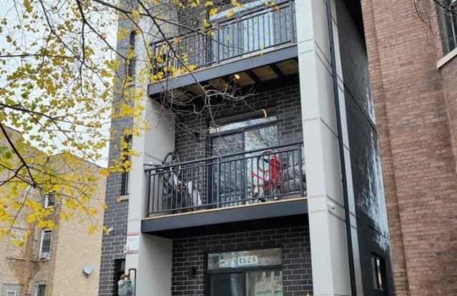 Photo of 4525 S Prairie Avenue