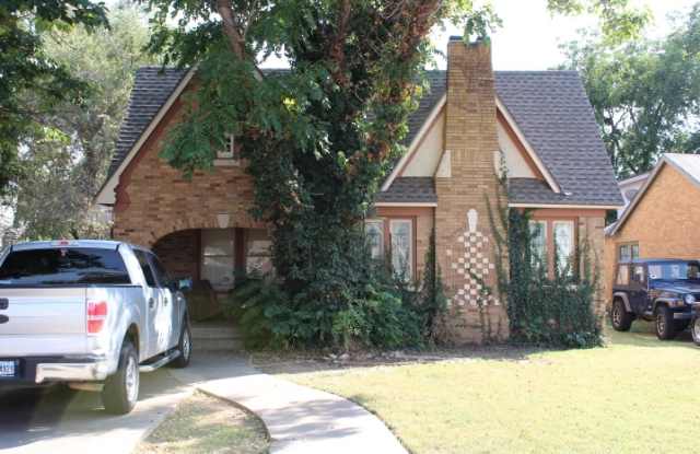 Photo of 2615 22nd St