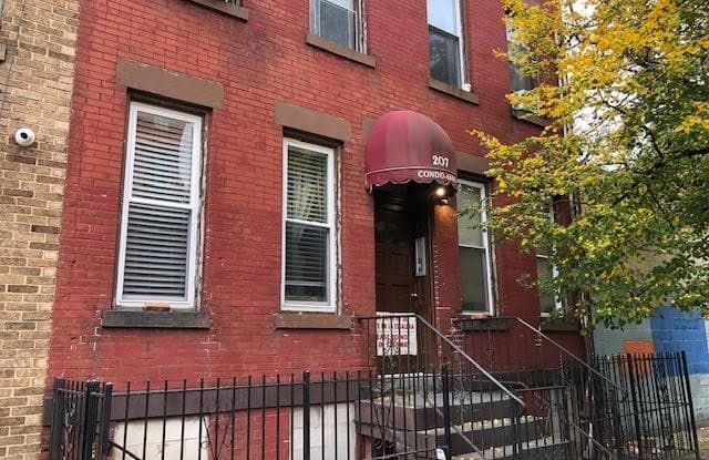 207 15TH ST - 207 15th Street, Jersey City, NJ 07310