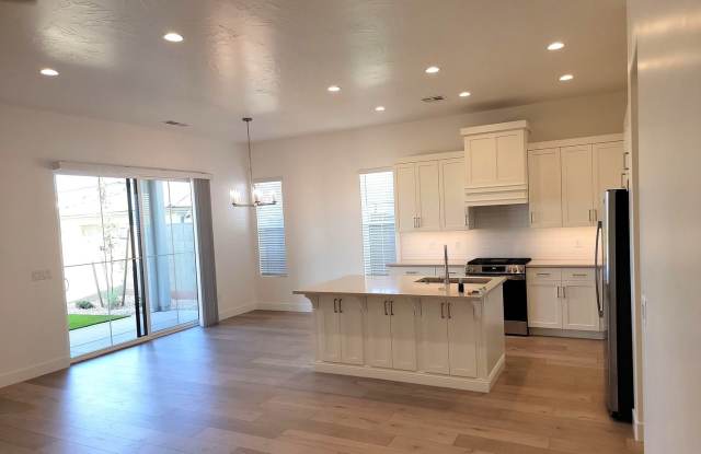 Brand New 3 Bedroom Home in Hidden Valley!