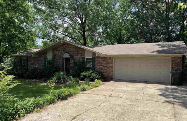 1 SUSAN LN - 1 Susan Lane, Conway, AR 72032