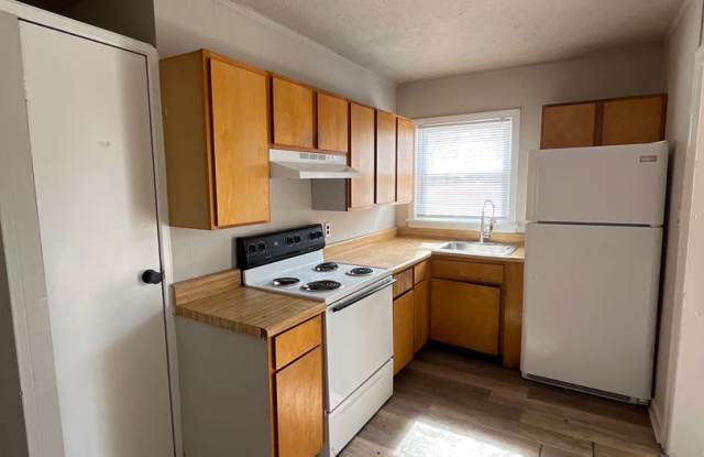 1 Bedroom Duplex walking distance to Downtown Gallatin
