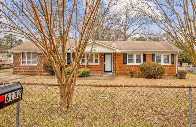 Ranch Style home with big bonus area for entertainment!