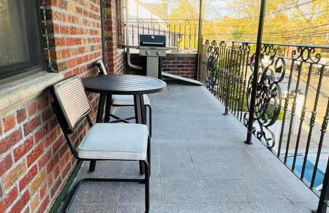 62-54 Dry Harbor Road unit: 2Nd Fl