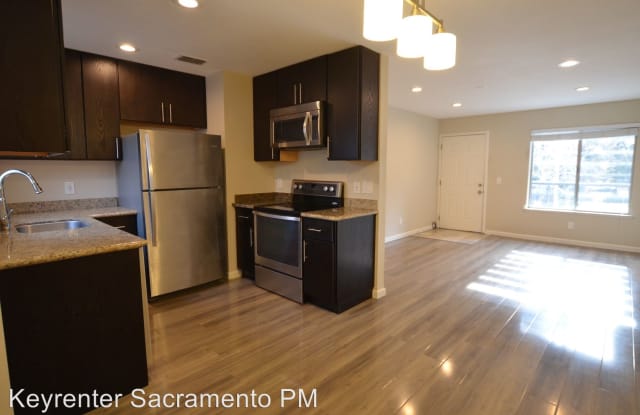 100 Luna Grande Cir. Unit #12 - 100 Luna Grande Circle, Sacramento, CA 95834