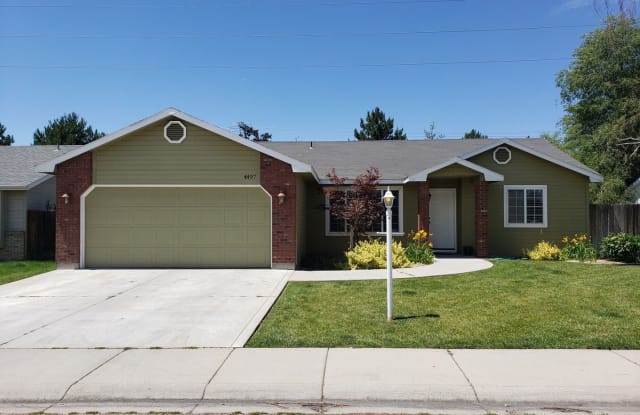 4497 N Bamboo Ave - 4497 North Bamboo Avenue, Boise, ID 83713