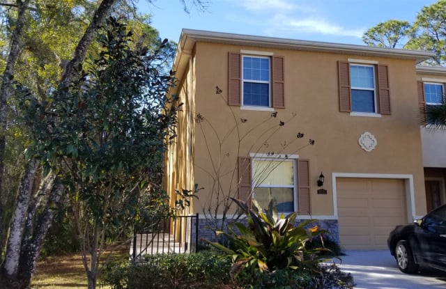 8321 Pine River Rd - 8321 Pine River Rd, Tampa, FL 33637