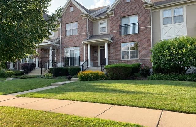 2571 Waterbury Lane - 2571 Waterbury Lane, Buffalo Grove, IL 60089