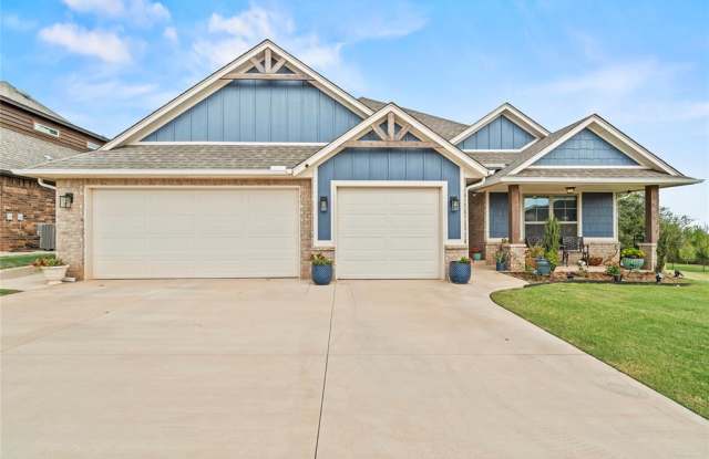 2253 North Payton Court