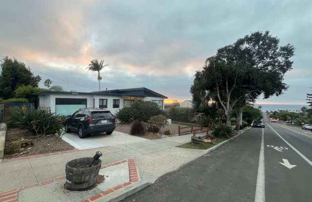 3 Bedroom Home with Ocean Views in Point Loma