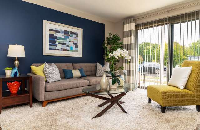 Cabana Apartment Homes