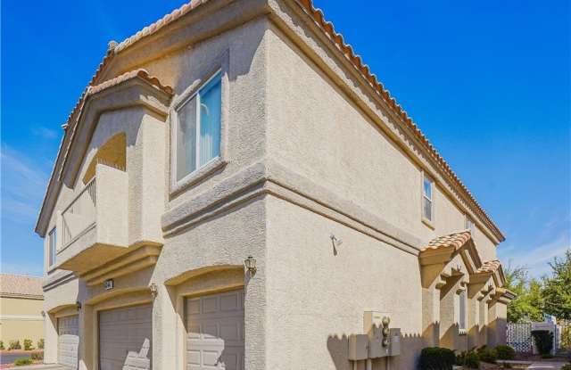 6346 Lorne Green Avenue